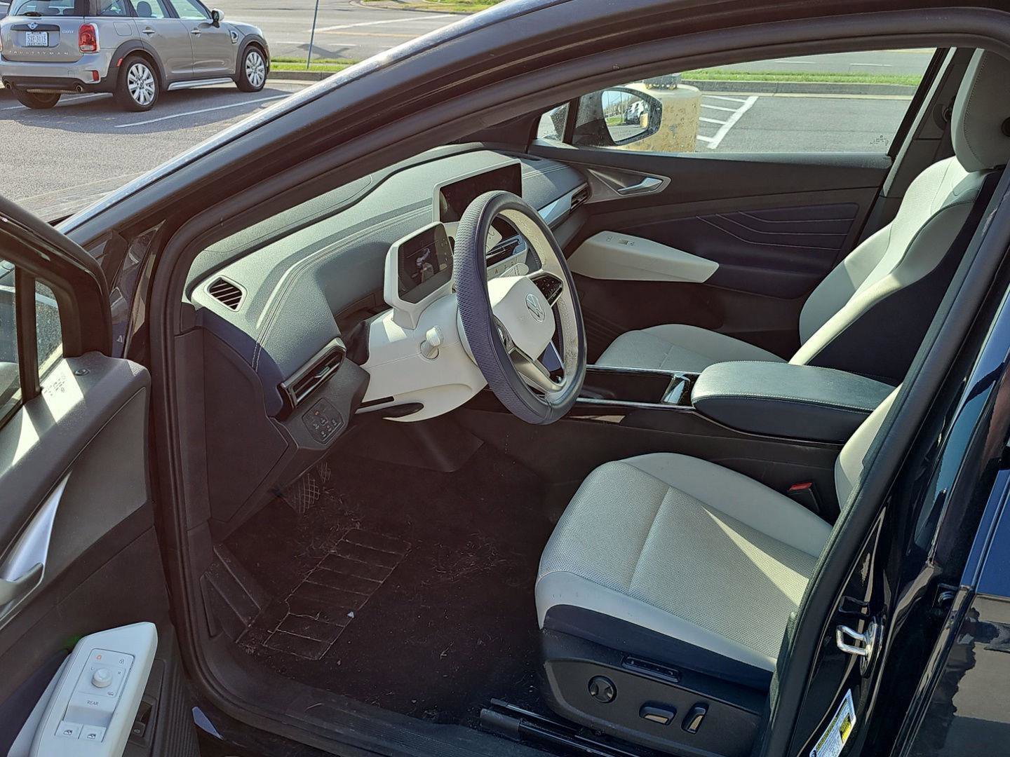 Used 2023 Volkswagen ID.4 Pro S image 7