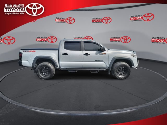 Used 2019 Toyota Tacoma TRD Off-Road AWD/4WD image 9