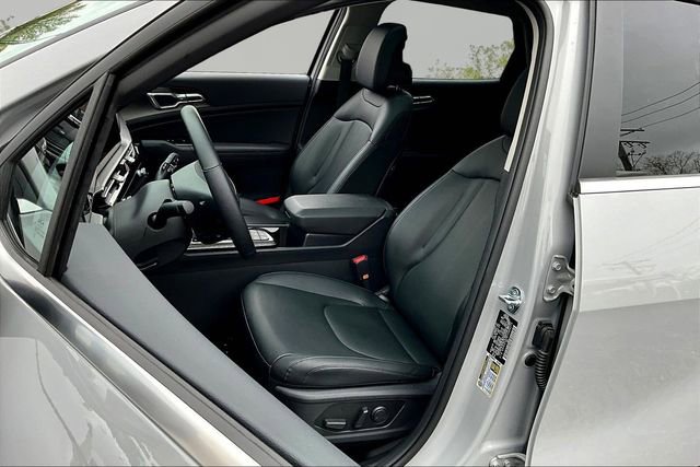 Used 2026 Kia Sportage EX w/ EX Panorama Roof Package image 23