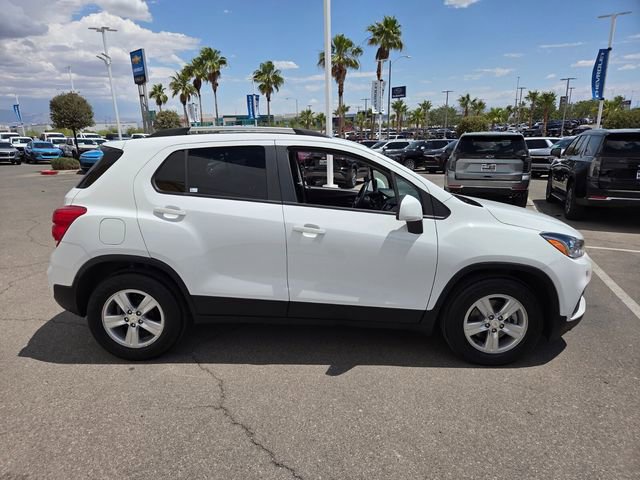Certified 2022 Chevrolet Trax LT w/ LT Convenience Package FWD image 7