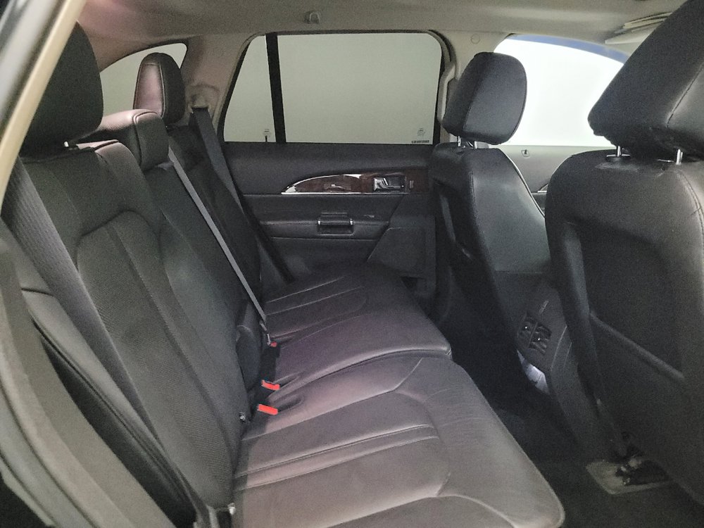 Used 2015 Lincoln MKX AWD w/ Equipment Group 101A image 19