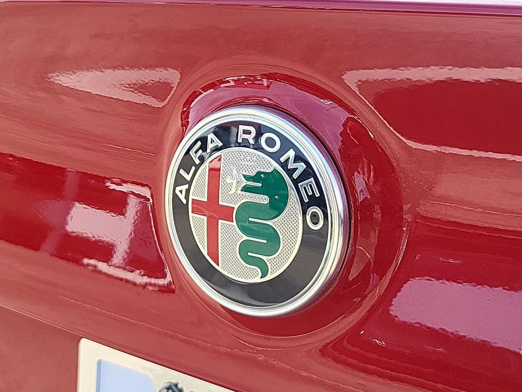 Used 2023 Alfa Romeo Giulia Sprint image 30