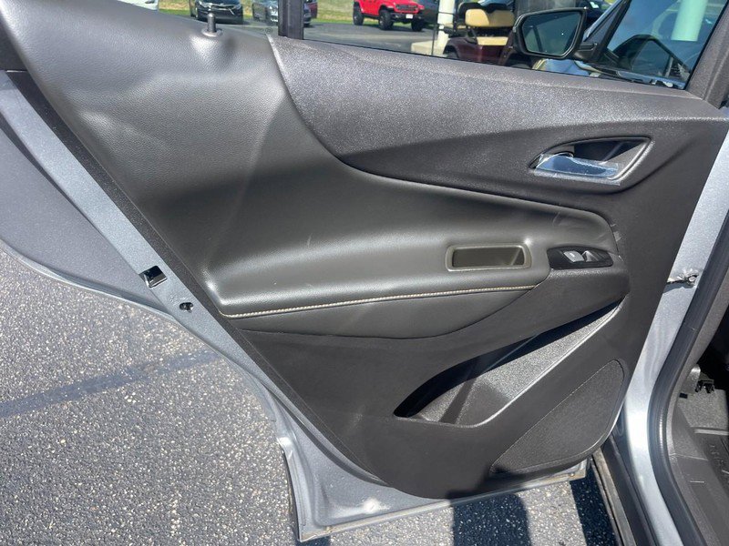 Used 2024 Chevrolet Equinox Premier AWD/4WD image 19