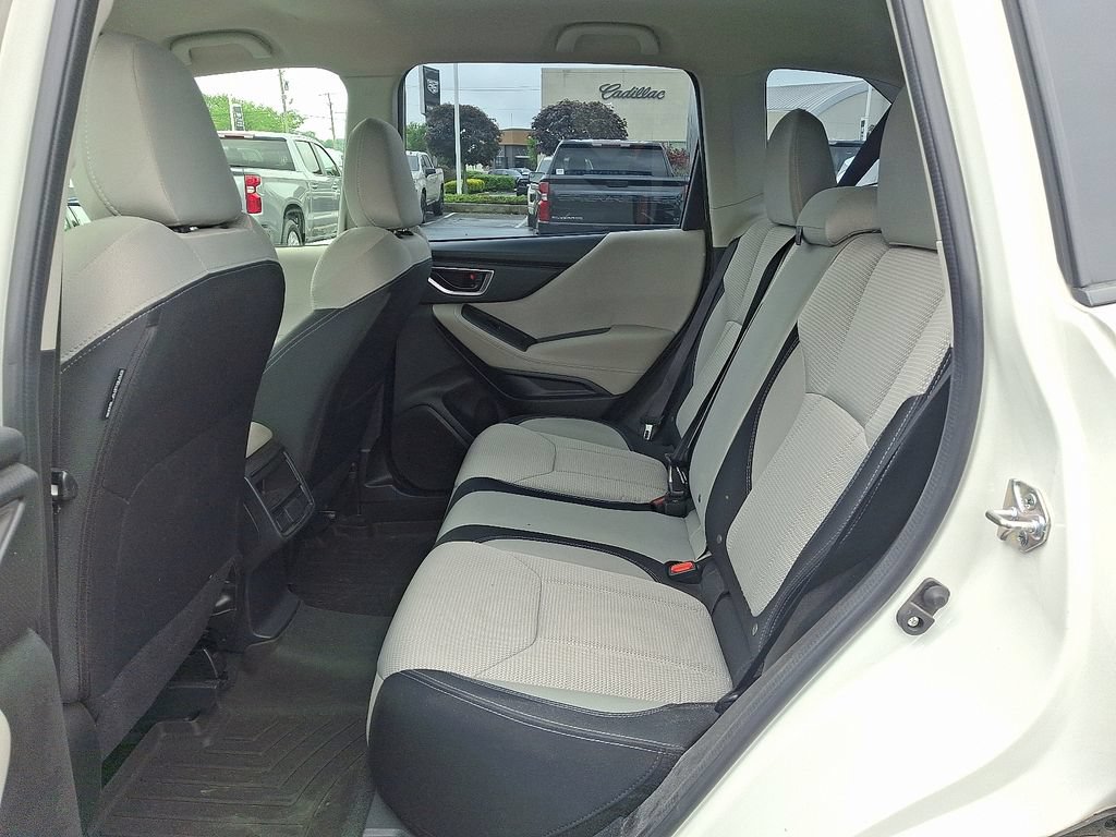 Used 2023 Subaru Forester AWD/4WD image 10