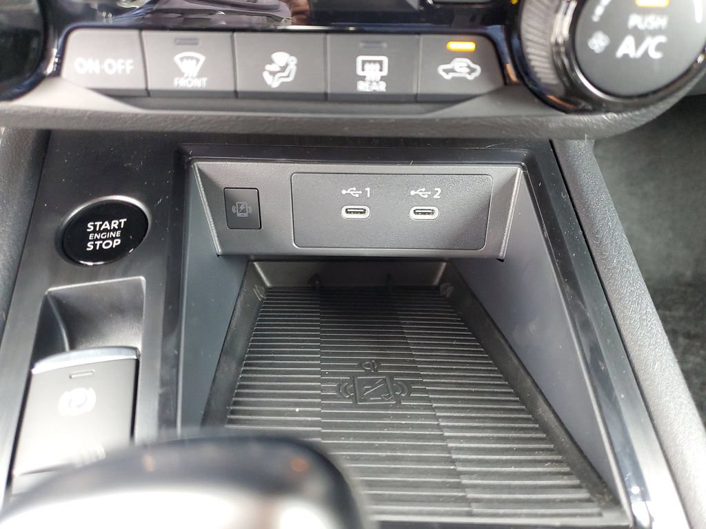 New 2026 Nissan Kicks SV w/ Cold Weather Package FWD image 31