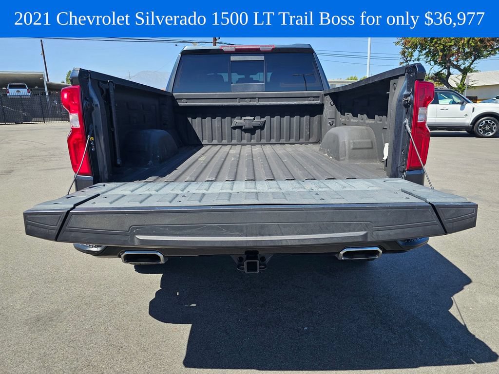 Used 2021 Chevrolet Silverado 1500 LT Trail Boss w/ Convenience Package II AWD/4WD image 16