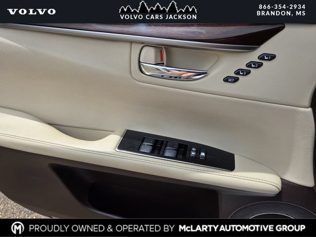 Used 2016 Lexus ES 350 FWD image 16