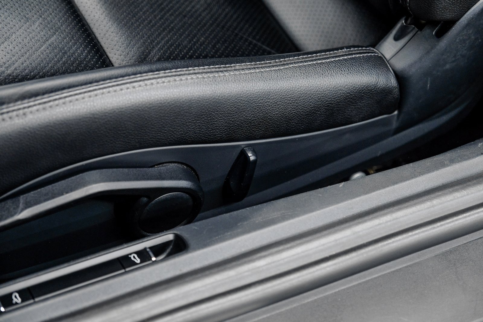 Used 2022 Porsche 718 Cayman image 38