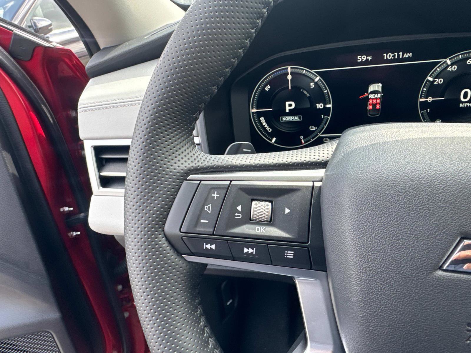 New 2025 Mitsubishi Outlander SEL image 18