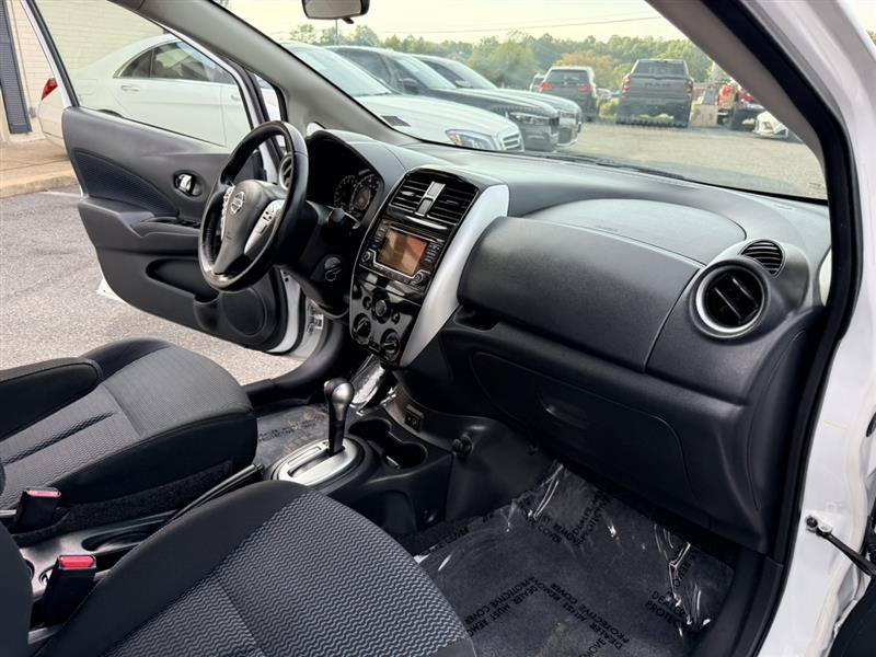 Used 2017 Nissan Versa Note SV FWD image 11