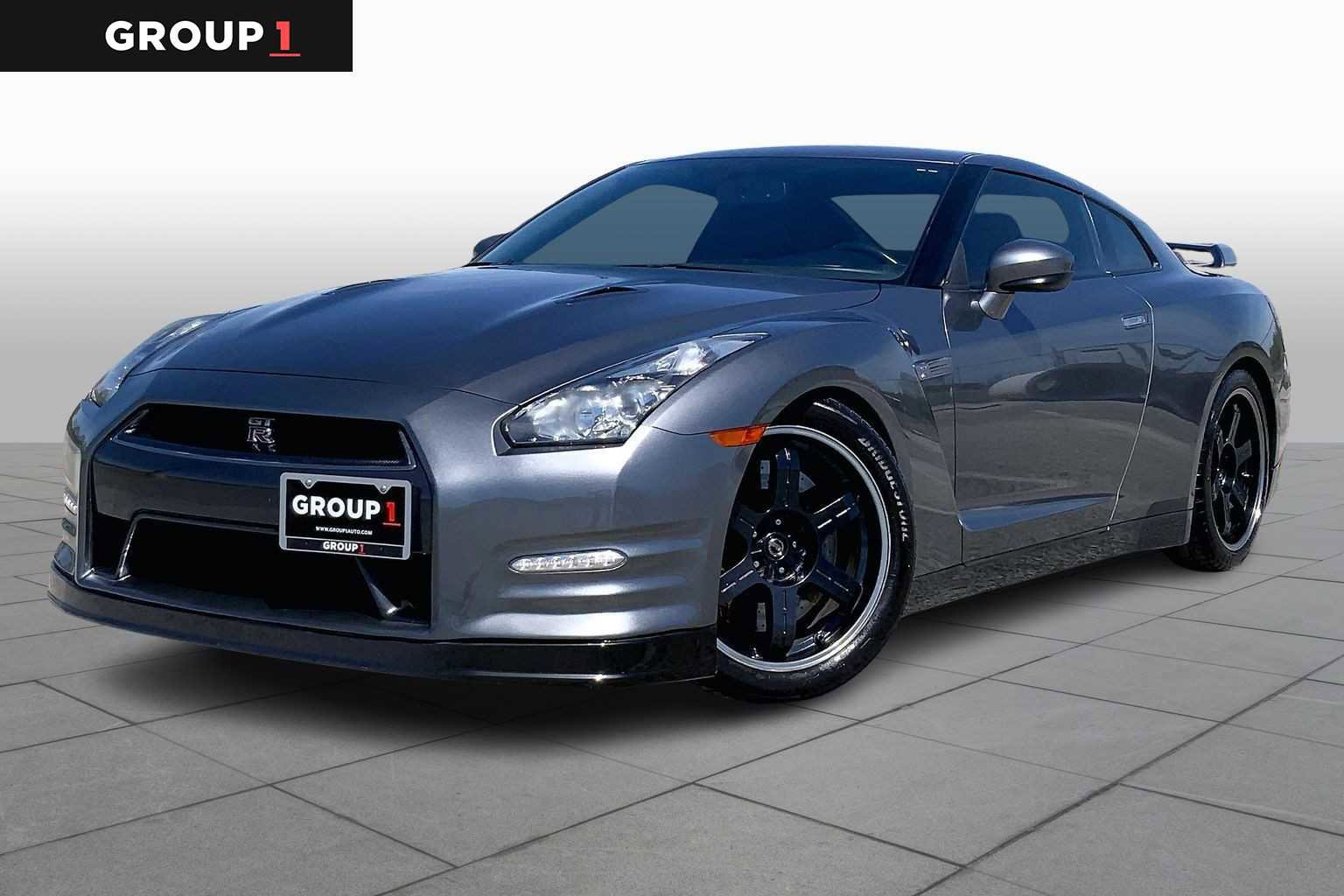 Used 2012 Nissan GT-R Black Edition image 1