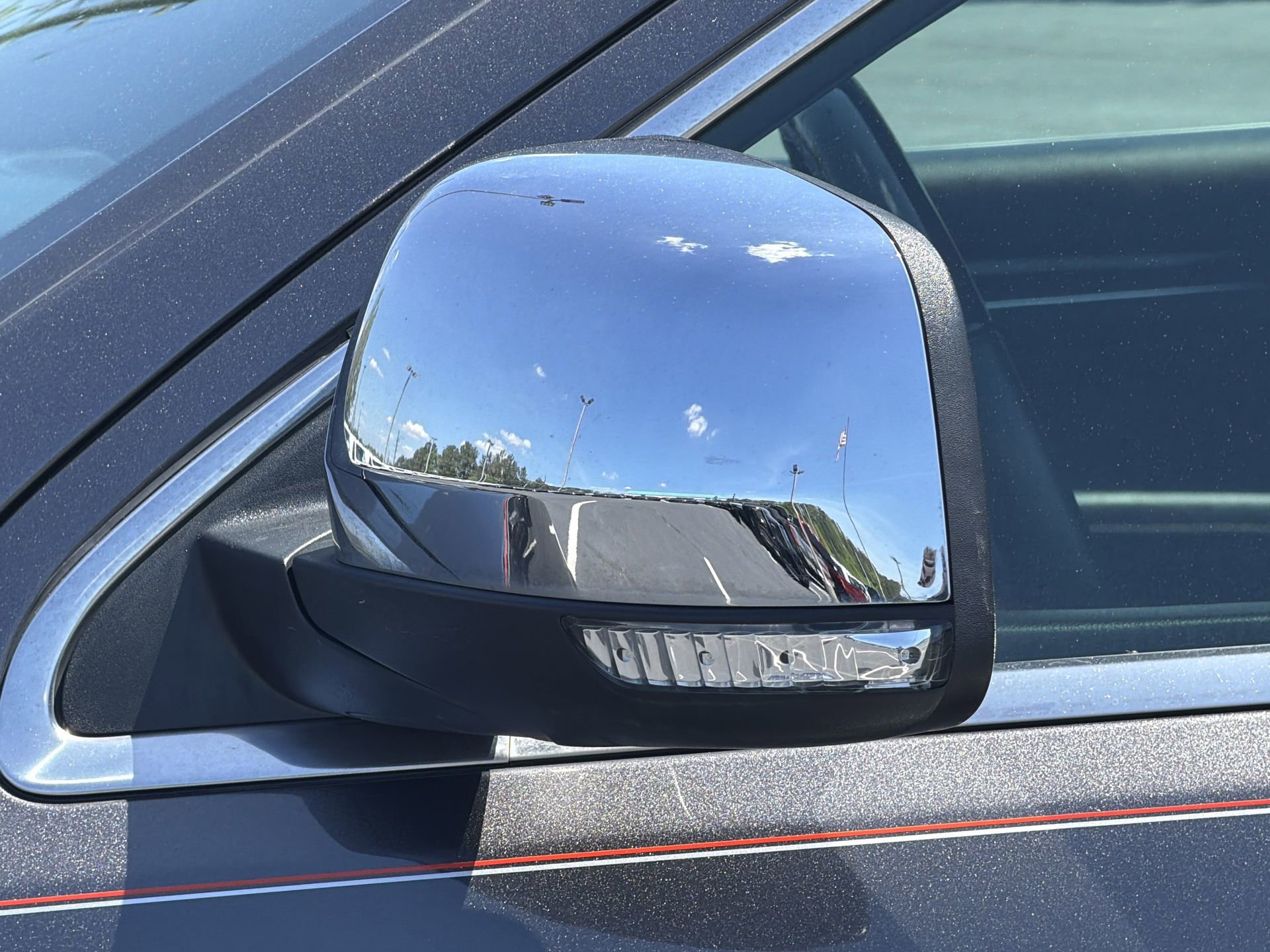 Used 2019 Jeep Grand Cherokee Overland image 33