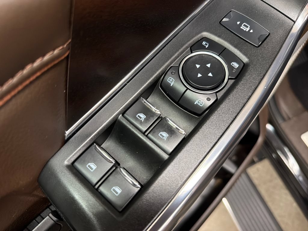 Used 2025 Ford F250 King Ranch w/ Chrome Package AWD/4WD image 17