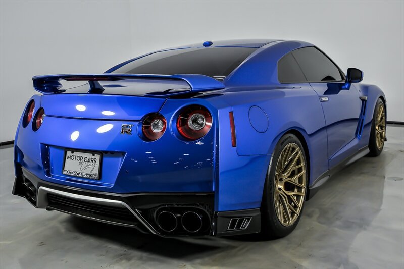Used 2020 Nissan GT-R Premium AWD/4WD image 12