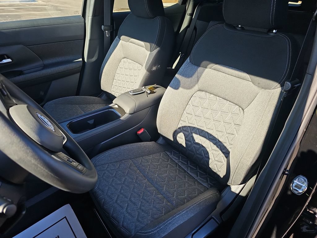 New 2026 Nissan Kicks SV w/ SV Premium Package FWD image 18