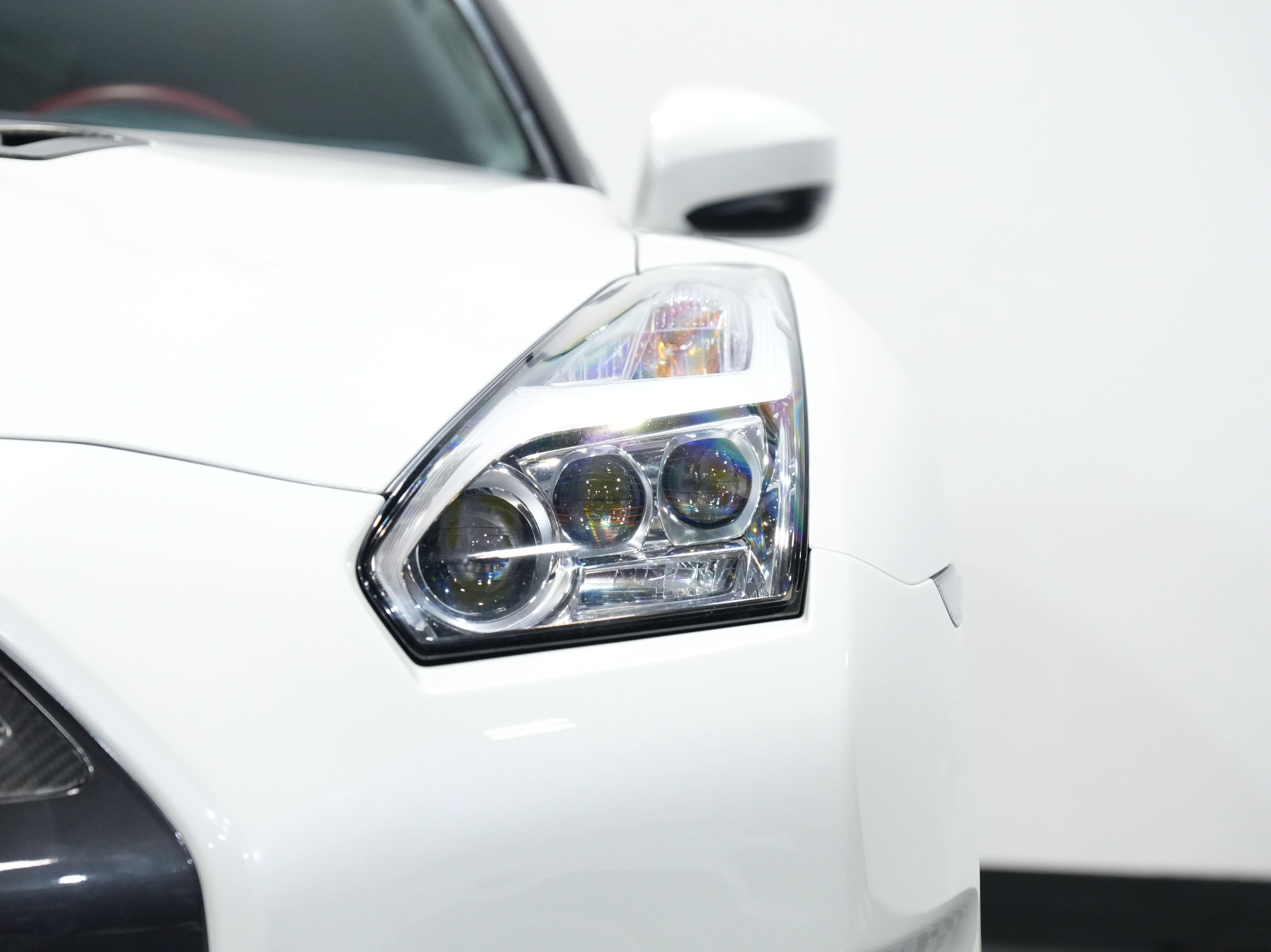 Used 2015 Nissan GT-R Black Edition image 10