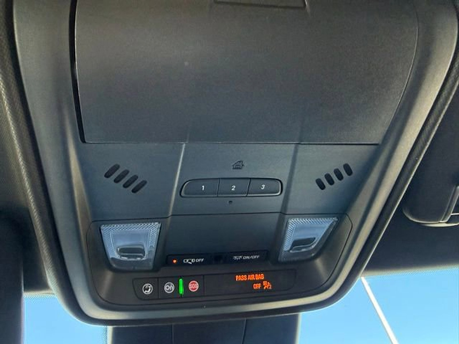 Used 2025 Cadillac XT4 Premium Luxury image 24