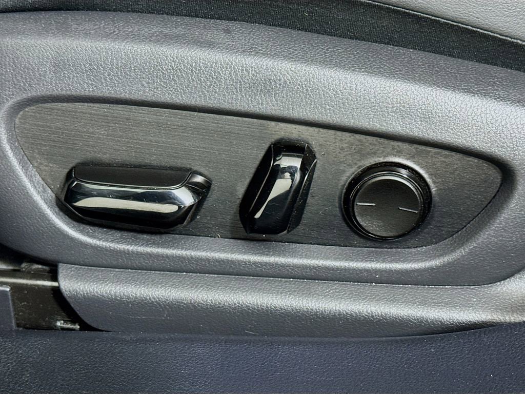 Used 2021 Lexus ES 300h w/ Accessory Package 2 image 14