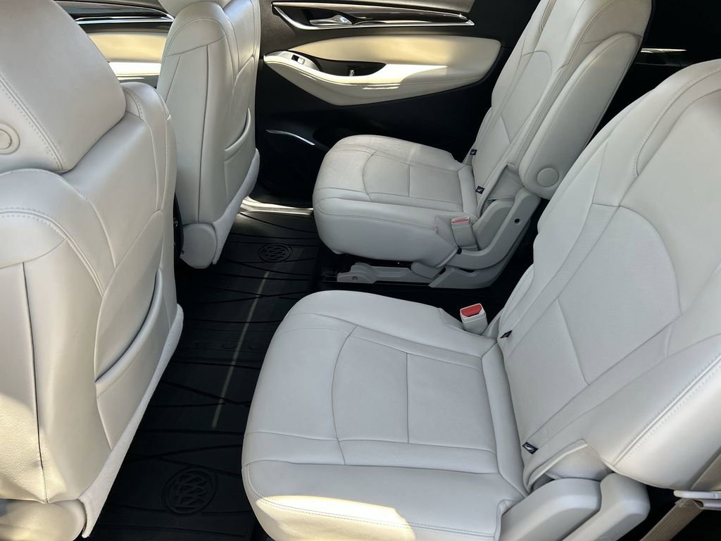 Used 2024 Buick Enclave Premium w/ Experience Buick Package FWD image 26