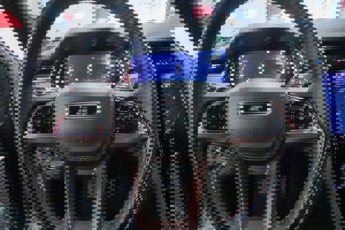 Used 2022 Jeep Grand Cherokee Summit w/ Advanced Protech Group IV image 22