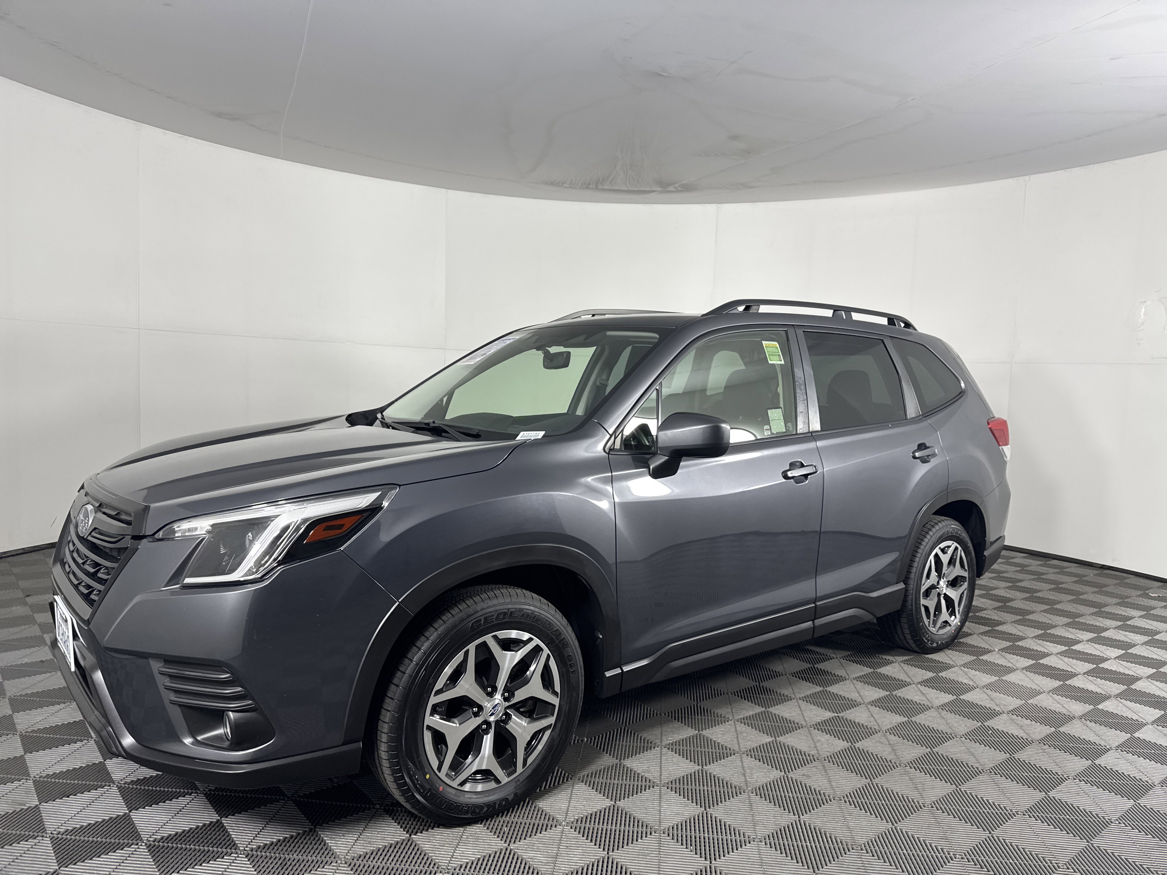 Used 2022 Subaru Forester Premium w/ Popular Package #1 image 9