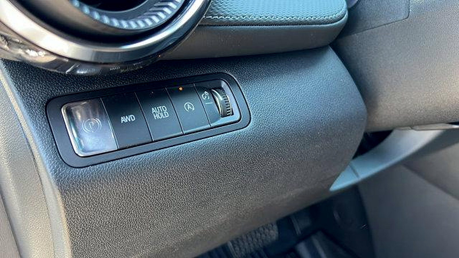 New 2026 Chevrolet Equinox LT w/ Convenience Package II image 28