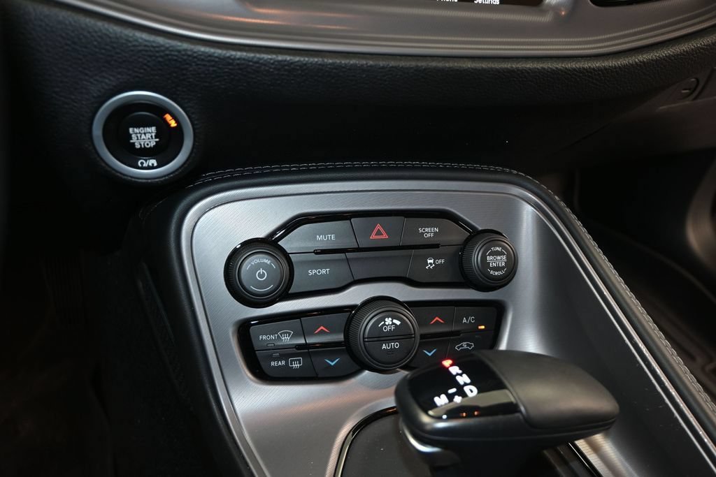 Used 2023 Dodge Challenger SXT RWD image 22