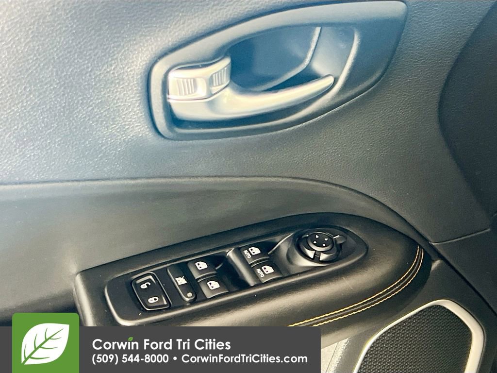 Used 2021 Jeep Compass Limited image 12