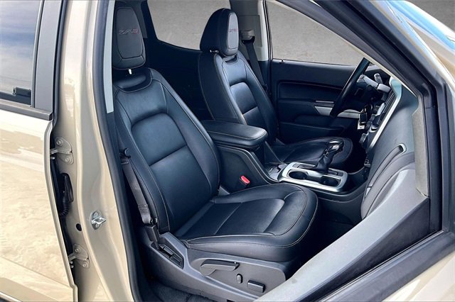 Used 2022 Chevrolet Colorado ZR2 w/ ZR2 Dusk Special Edition image 7