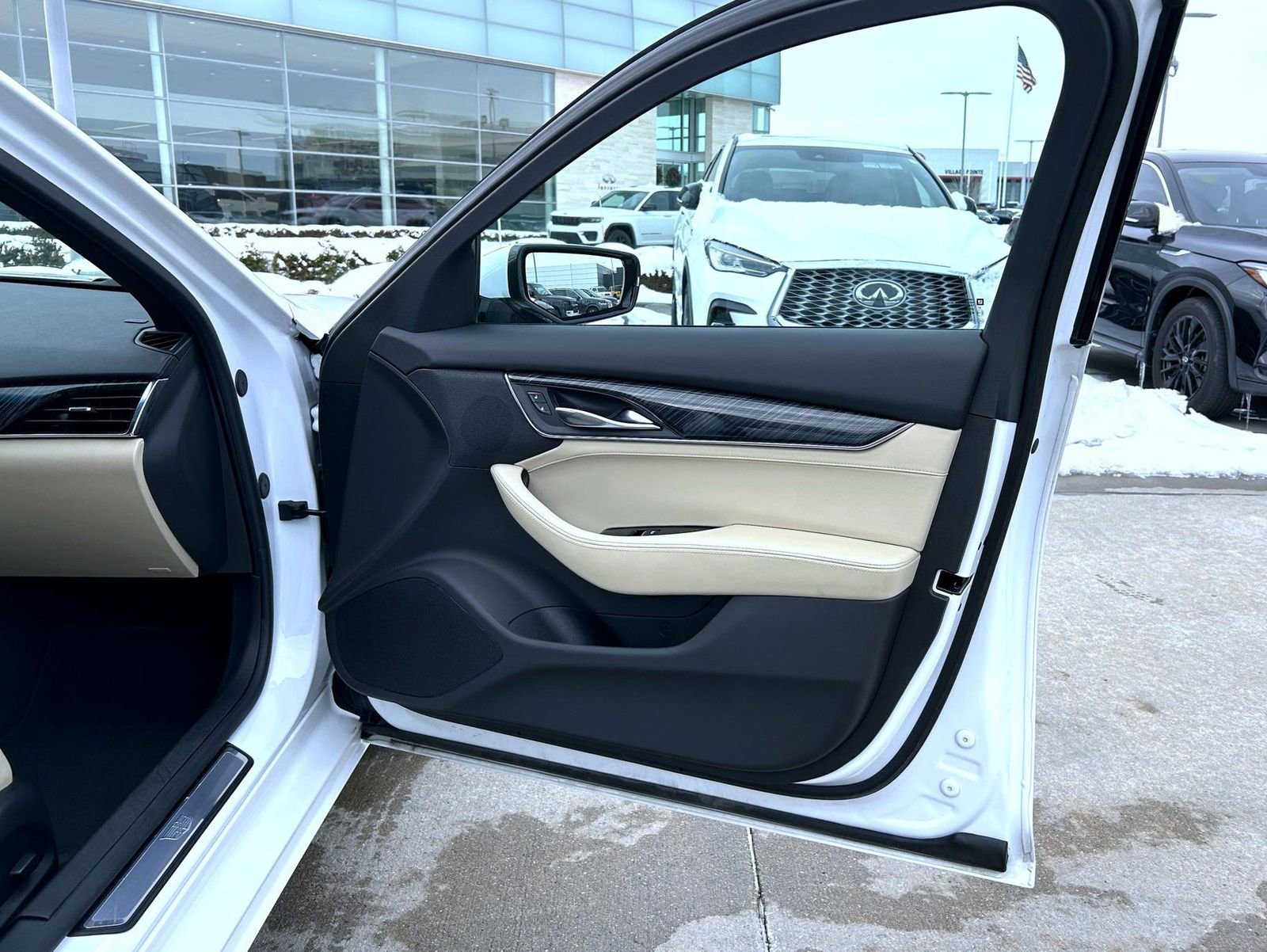 Used 2023 Cadillac CT5 Luxury image 16