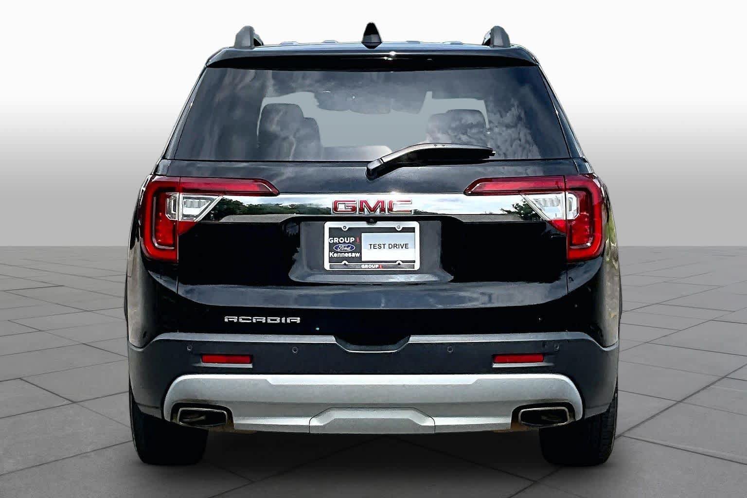 Used 2022 GMC Acadia SLT w/ Preferred Package FWD image 5