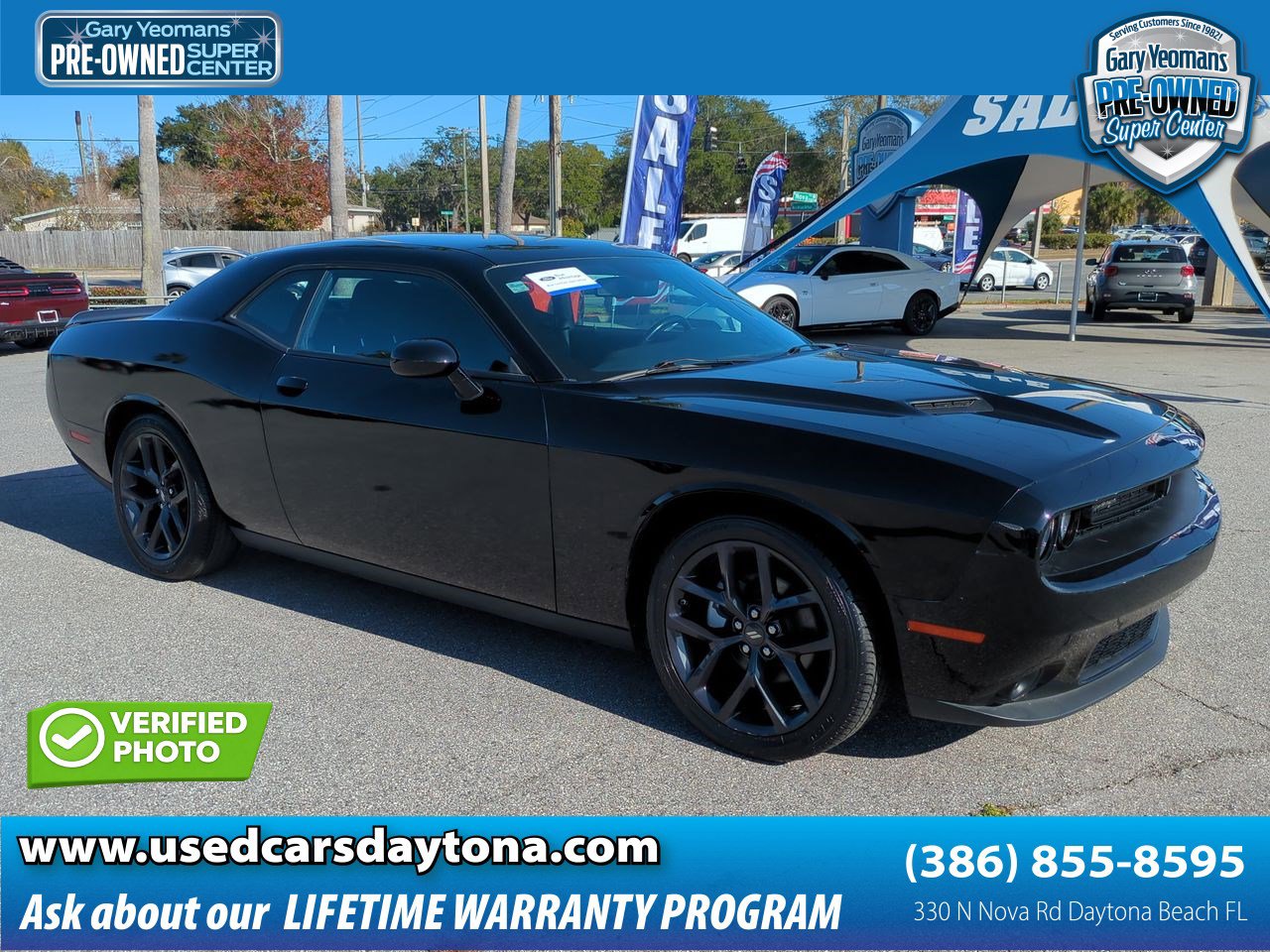 Used 2023 Dodge Challenger SXT w/ Blacktop Package image 1