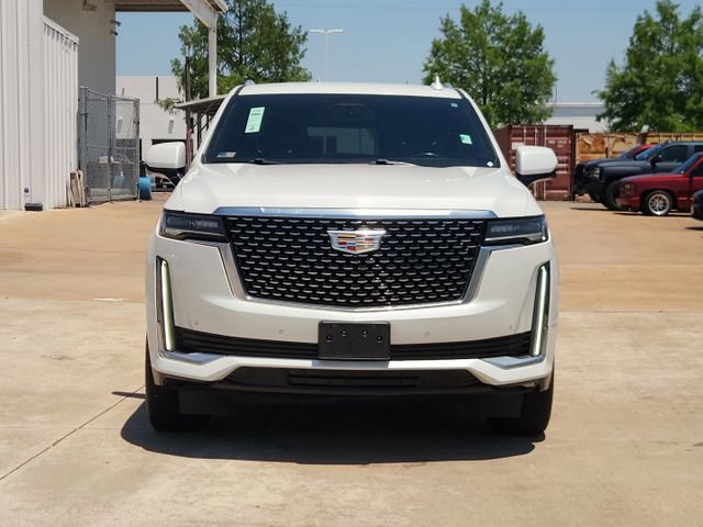 Used 2022 Cadillac Escalade Luxury w/ LPO, Illumination Package AWD/4WD image 2