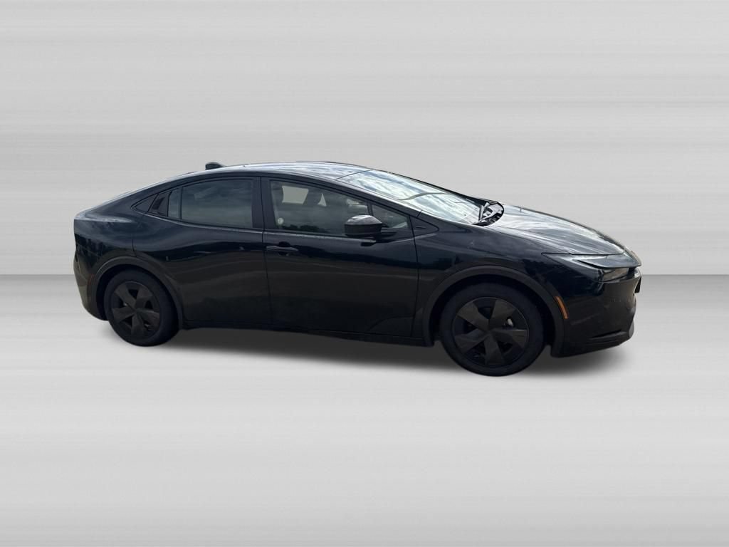 Used 2026 Toyota Prius LE FWD image 3