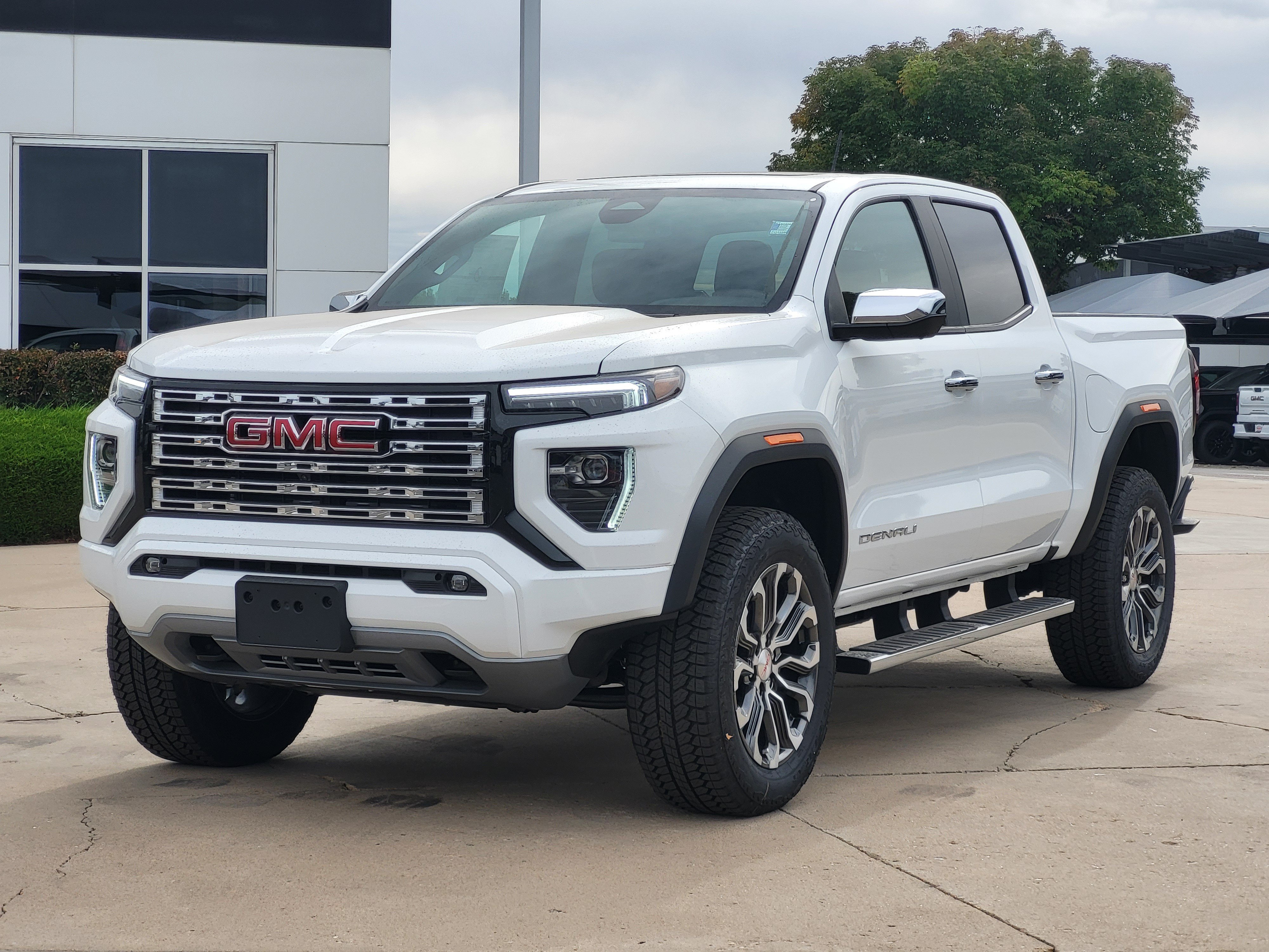 New 2026 GMC Canyon Denali AWD/4WD image 3