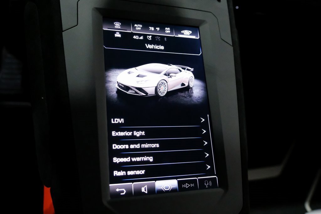 Used 2024 Lamborghini Huracan STO image 24