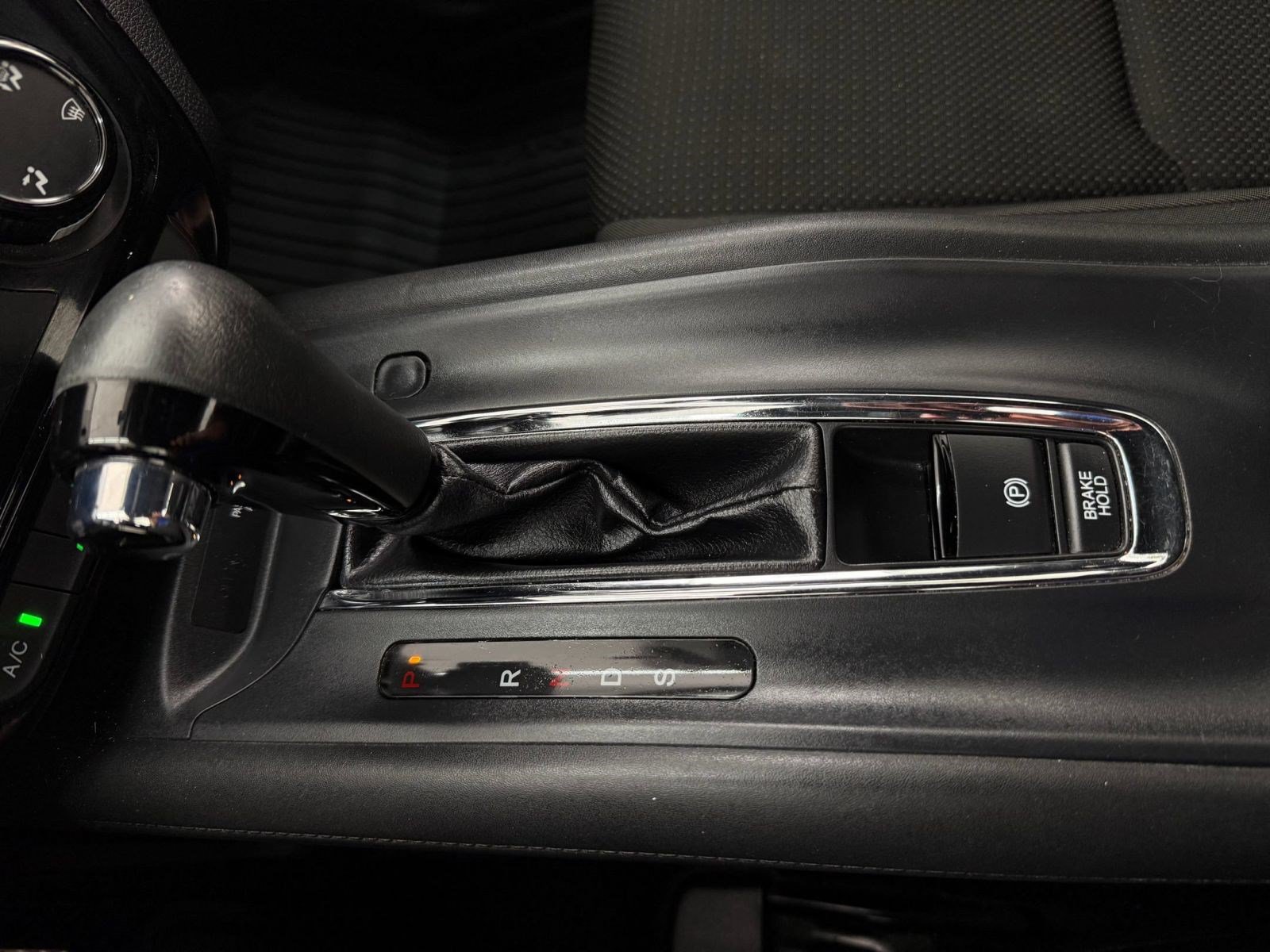 Used 2019 Honda HR-V Sport image 18