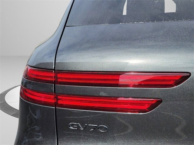 Used 2025 Genesis Electrified GV70 w/ Prestige Package AWD/4WD image 9