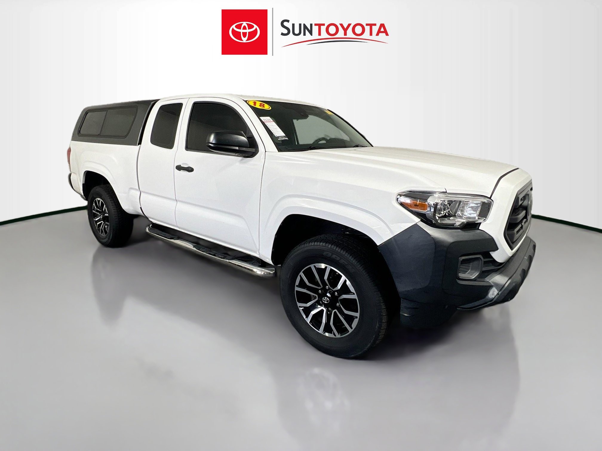 Used 2018 Toyota Tacoma SR image 1