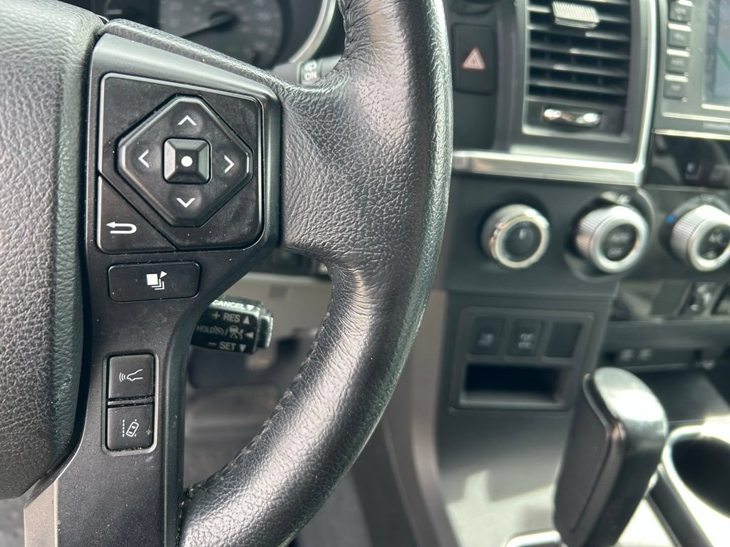 Used 2022 Toyota Sequoia Limited AWD/4WD image 22