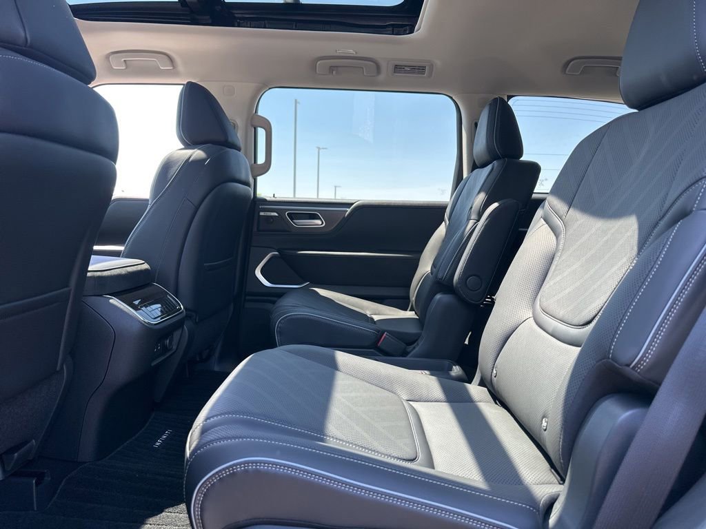 New 2026 INFINITI QX80 Luxe w/ Cargo Package AWD/4WD image 34