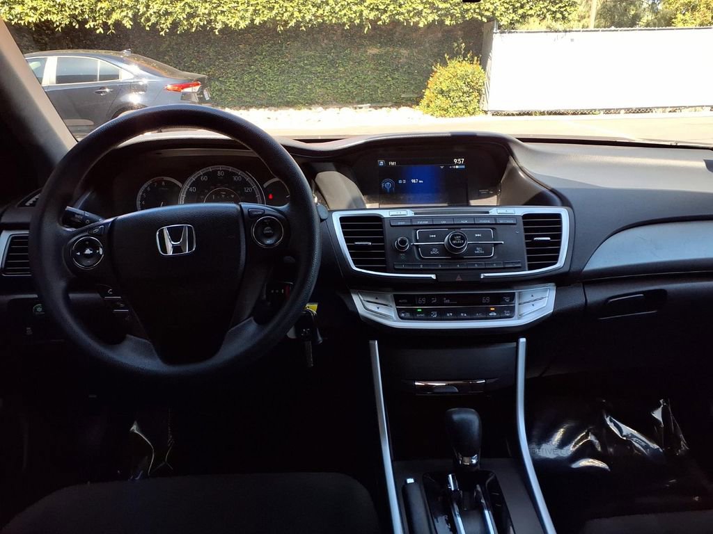 Used 2013 Honda Accord LX image 19