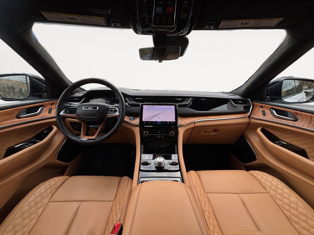 Used 2022 Jeep Grand Cherokee Summit image 13