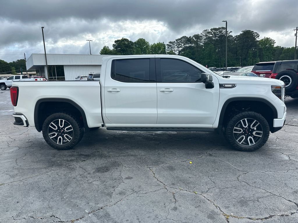 Used 2023 GMC Sierra 1500 AT4 w/ AT4 Premium Package AWD/4WD image 5