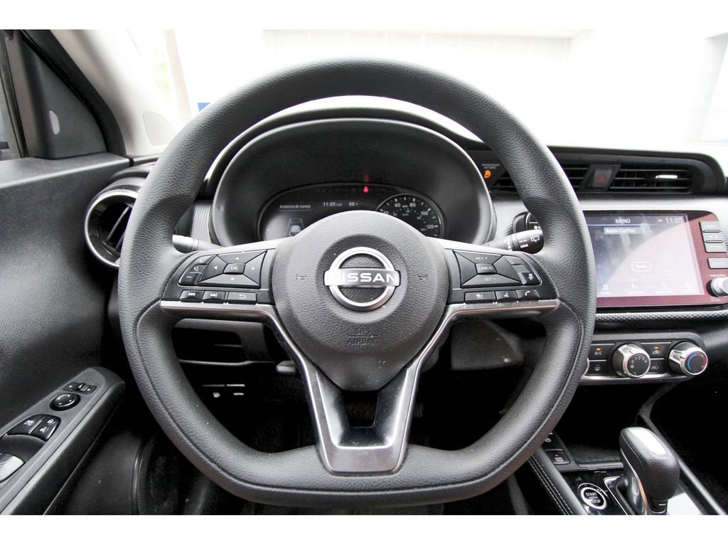 Used 2024 Nissan Kicks SV image 8