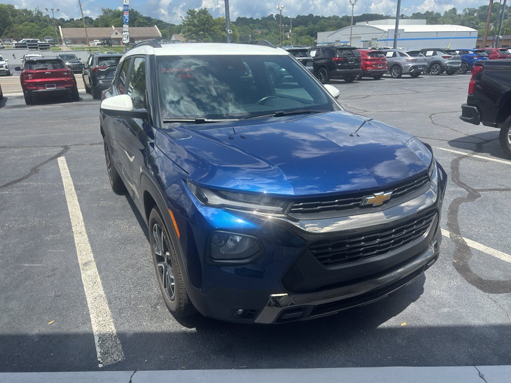Used 2022 Chevrolet TrailBlazer ACTIV w/ Convenience Package FWD image 4