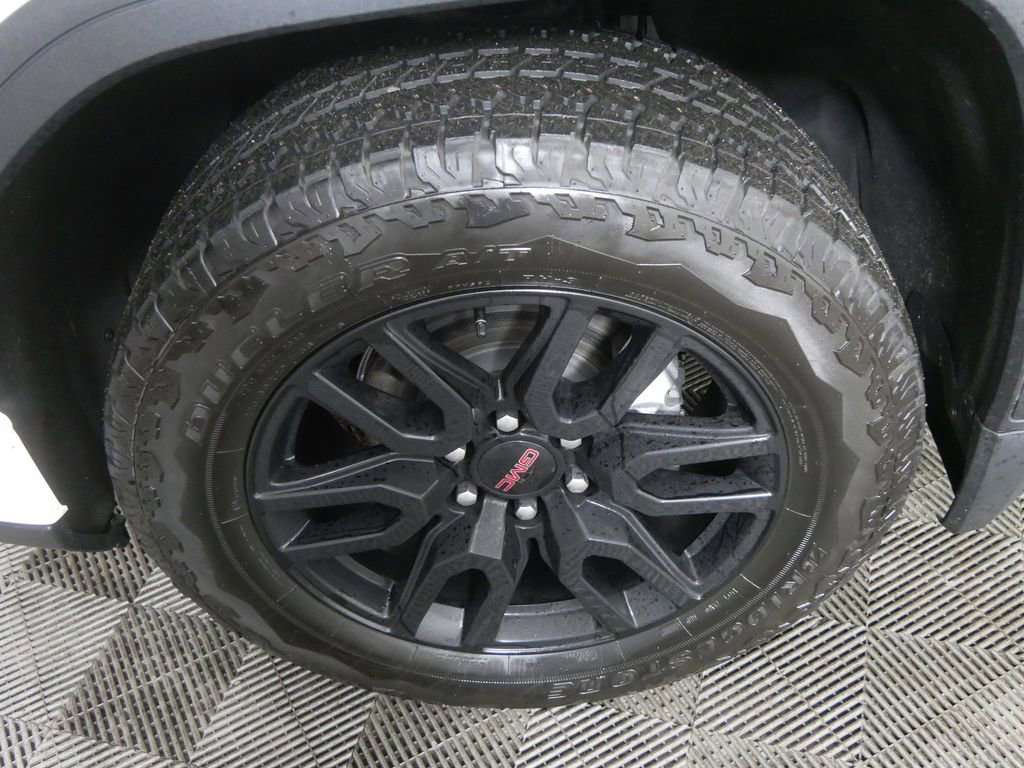 Used 2024 GMC Sierra 1500 Elevation image 8