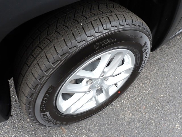 New 2025 Jeep Grand Cherokee L Laredo w/ Luxury Tech Group I image 11