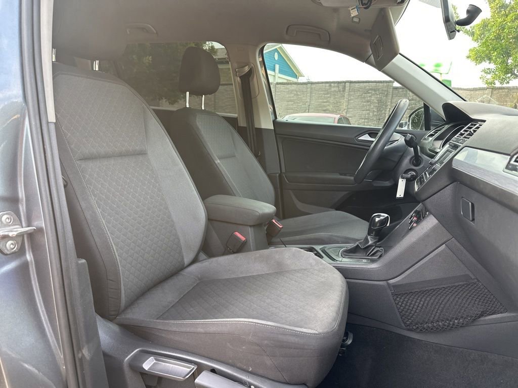 Used 2020 Volkswagen Tiguan S FWD image 19