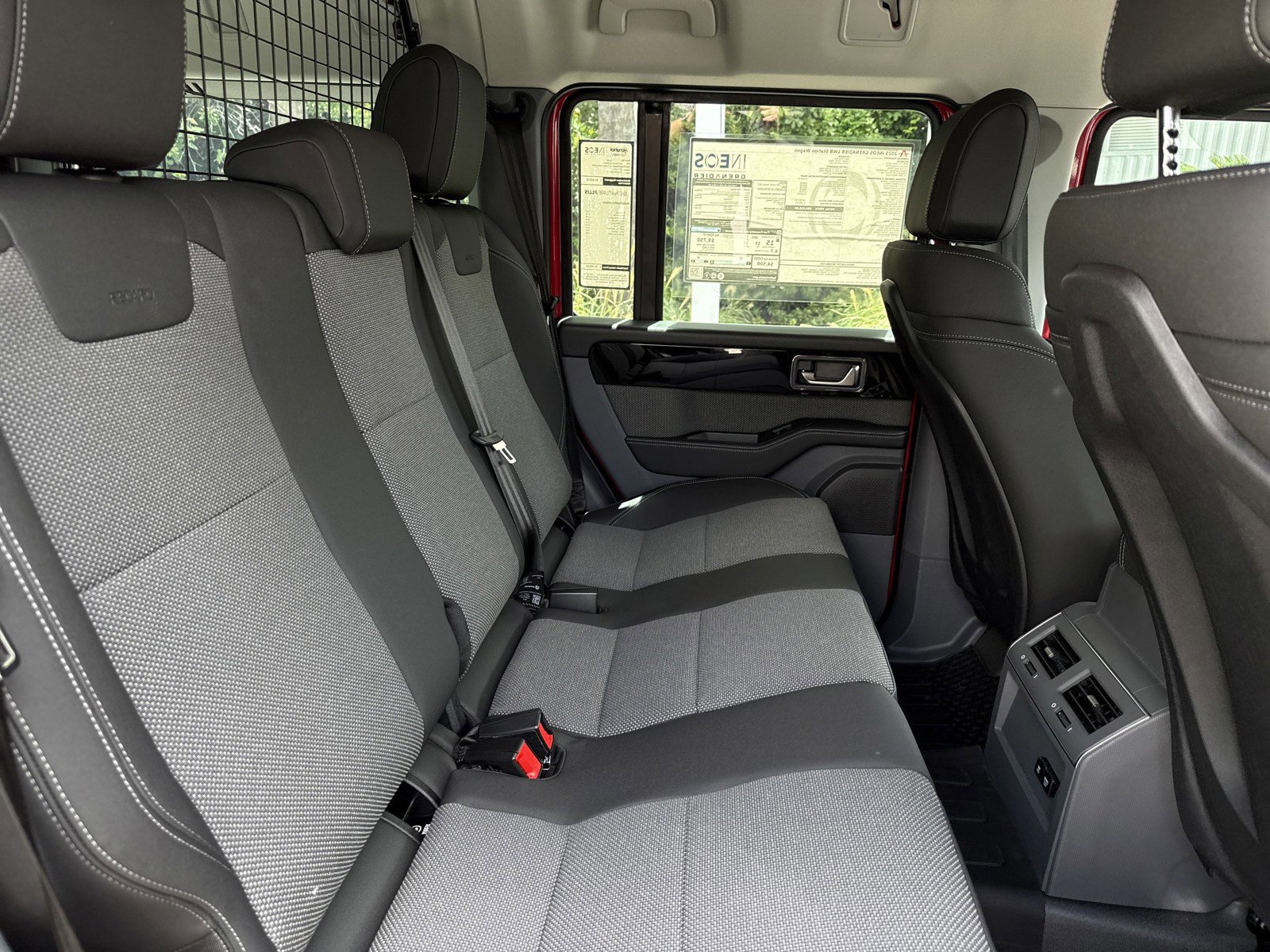 Used 2025 INEOS Grenadier image 31